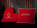 ӵĽϷūLove SlaveŮQueenı