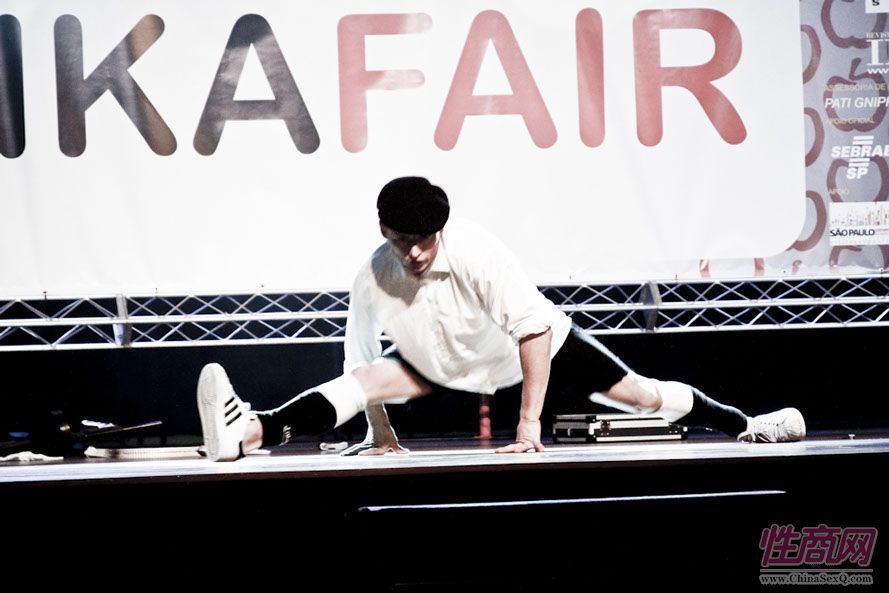 2013ʥ_չF(xin)(chng)_(ti)݈DƬ1